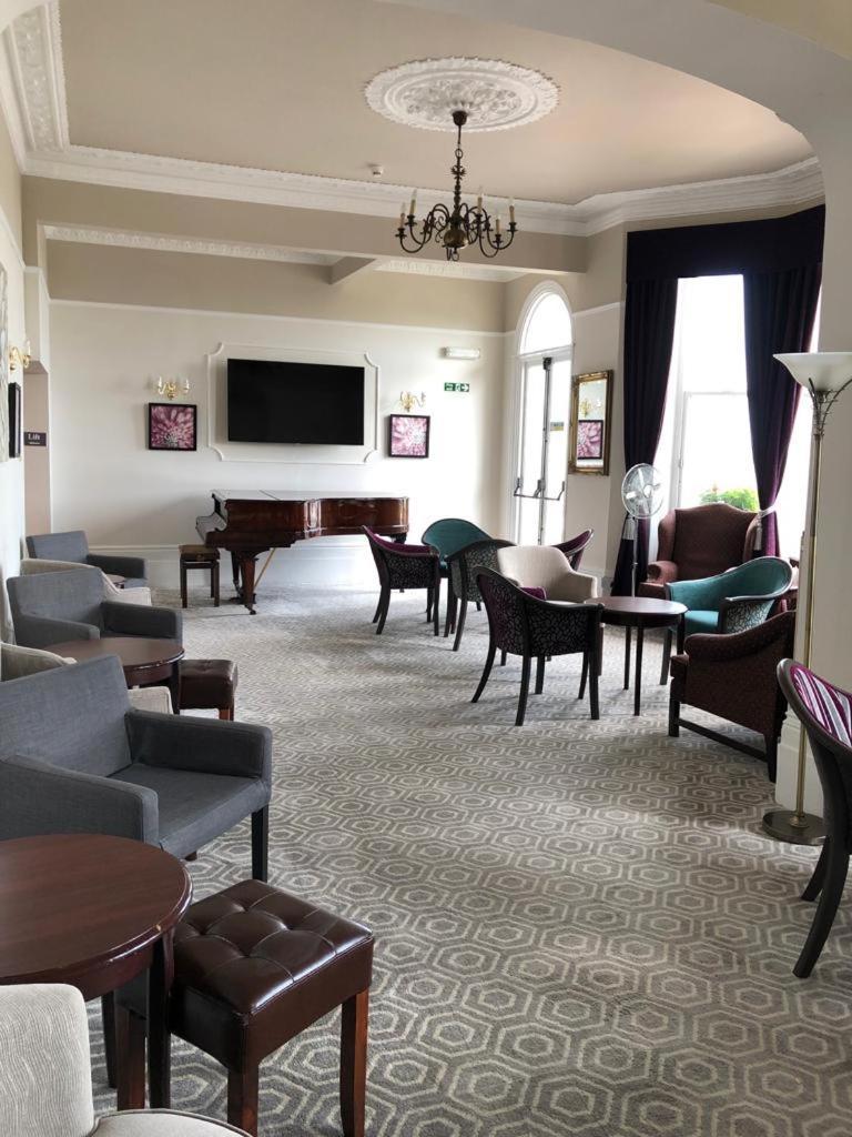 Oban Hotel Истбурн Экстерьер фото