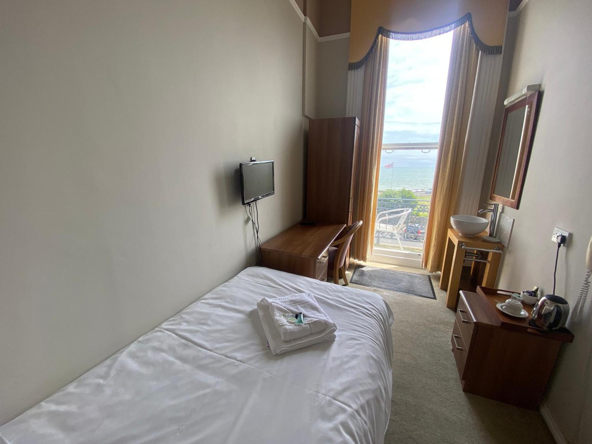 Oban Hotel Истбурн Экстерьер фото
