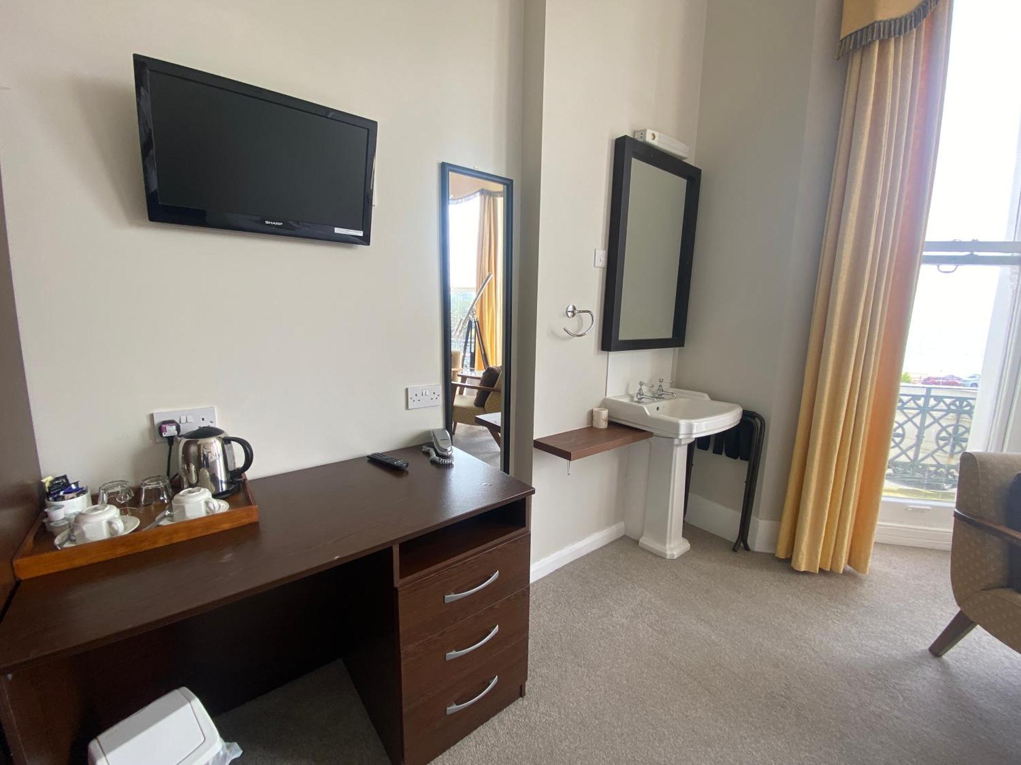 Oban Hotel Истбурн Экстерьер фото