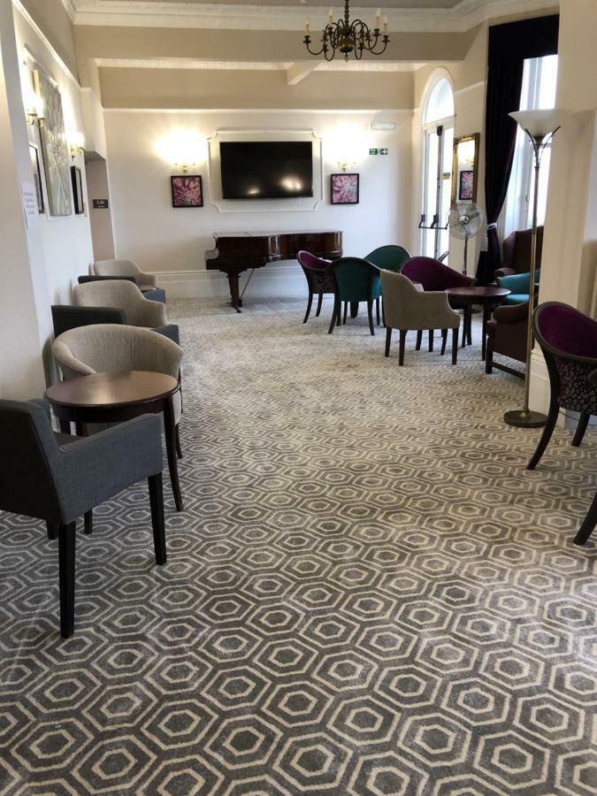Oban Hotel Истбурн Экстерьер фото